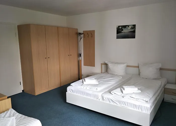 Zum Gruenen Tor بيت ضيافة